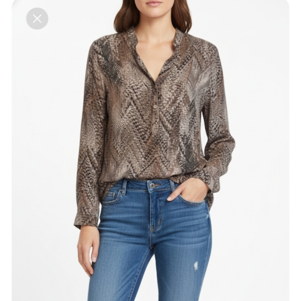 Vtg.Kut from the kloth button up top blouse sz small